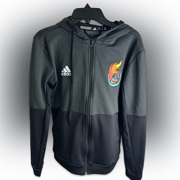 Adidas jacket - Picture 2 of 6